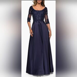 La Femme 27988 Three Quarter Sleeve Gown with Lace Sheer Back NWOT Size 16  Blue